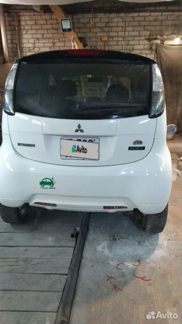 Mitsubishi i-MiEV 2009 года выпуска за 380 тыс. рублей