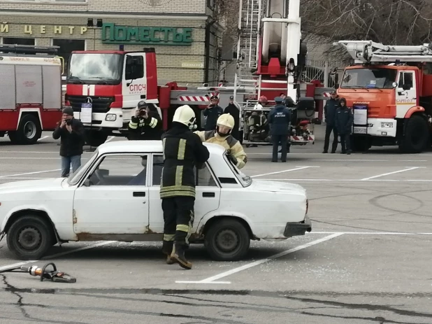 Первомай в Барнауле.