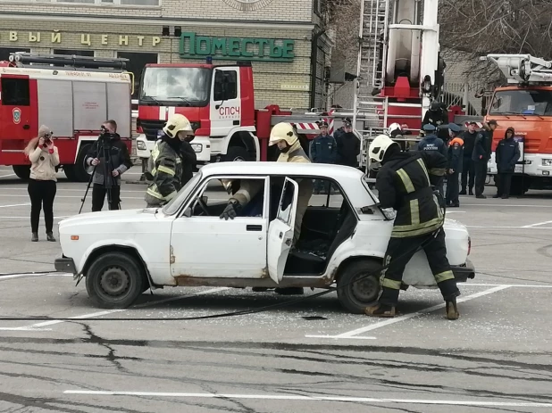 Первомай в Барнауле.