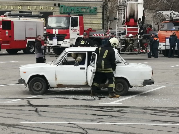 Первомай в Барнауле.