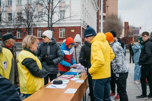 Забег "Динамовская десятка" в Барнауле.  