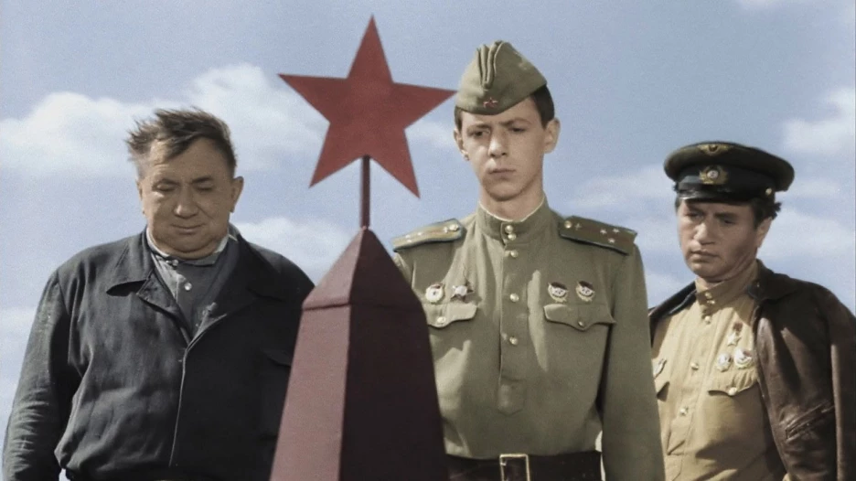 Кадр из фильма "В бой идут одни "старики".