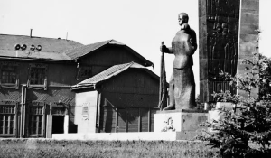 Мемориал Славы на площади Победы, фото 9 мая 1971 года.