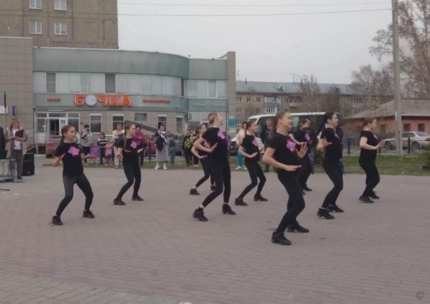 Концерт в Октябрьском районе