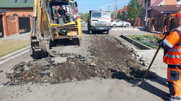 Благоустройство дорог в Барнауле.