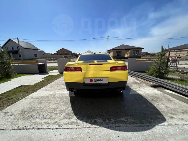 Солнечный Chevrolet Camaro продают за 2,3 млн рублей в Барнауле

