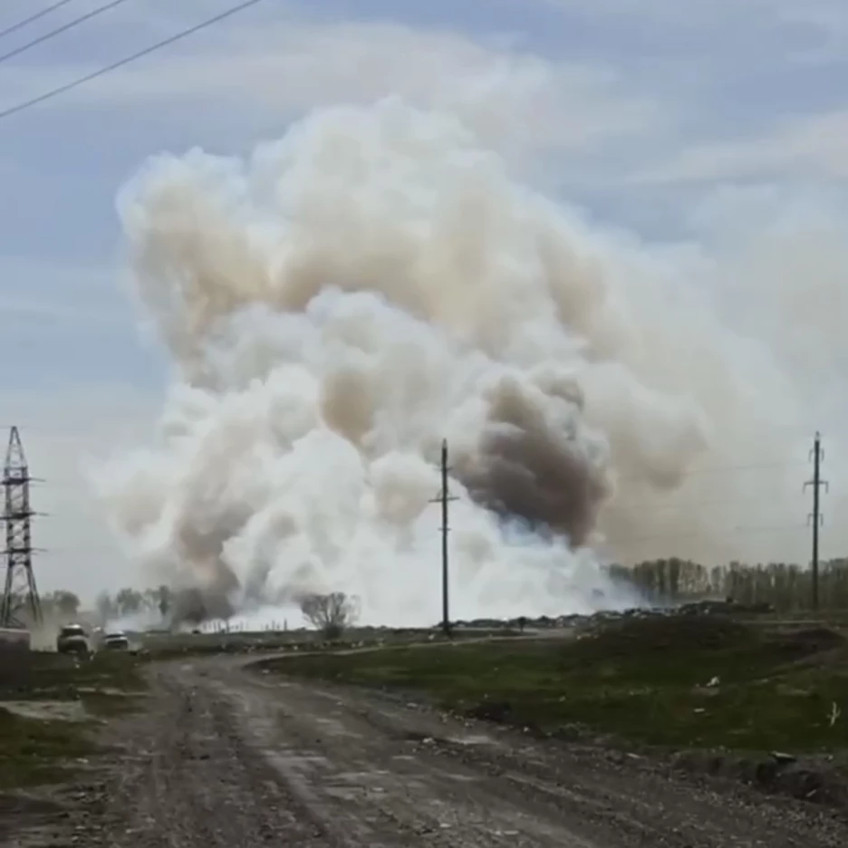 Свалка загорелась в алтайском селе