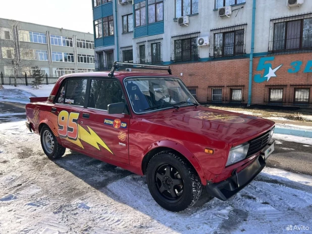 ВАЗ (LADA) 2105 в виде Молнии Маккуин