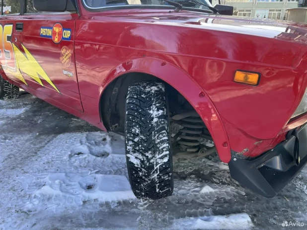 ВАЗ (LADA) 2105 в виде Молнии Маккуин