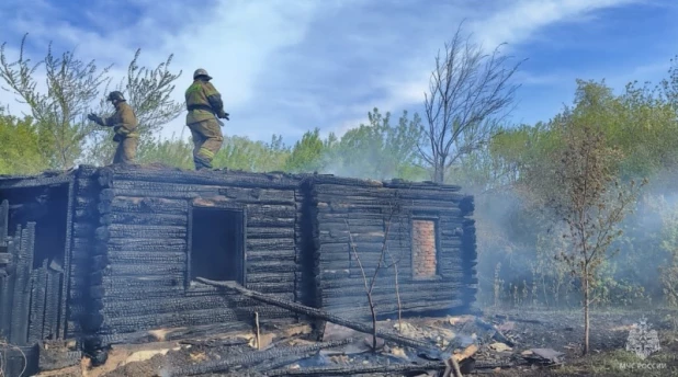 Пожары в Угловском и Егорьевском районах