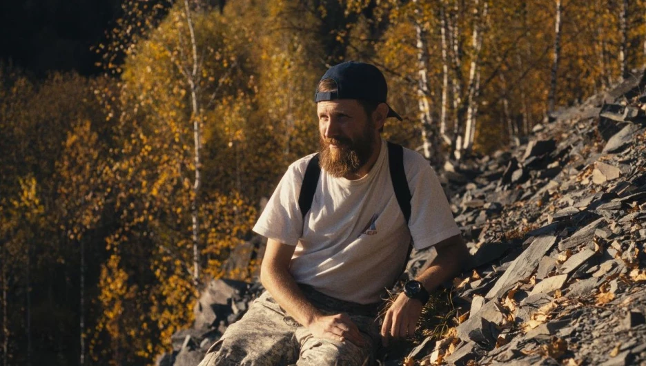 Алтайский священник Павел Корчагин в документальном сериале «Поуехавшие» в Wink.