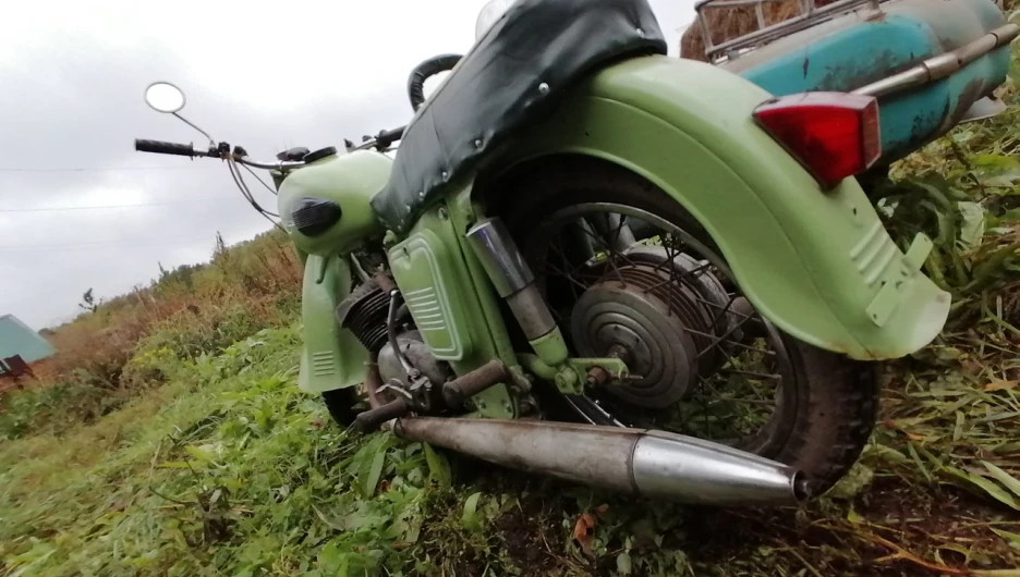 Десятилетний ребенок попал в больницу после падения с мотоцикла на Алтае