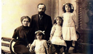 Семья Антония Марцинковского, дата фото не указана.