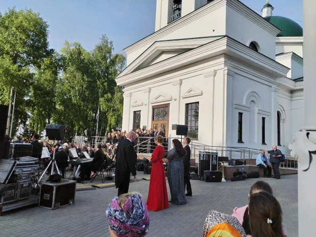 Певческий праздник, посвященный Дню славянской письменности и культуры.