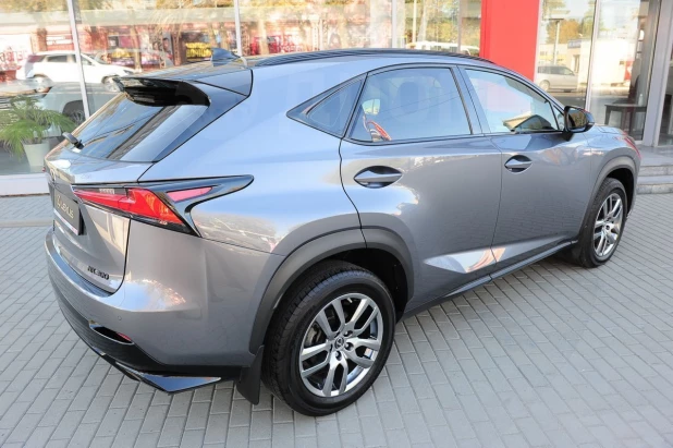  Lexus NX300 из Японии продают за 4,3 млн рублей