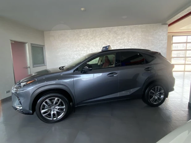  Lexus NX300 из Японии продают за 4,3 млн рублей