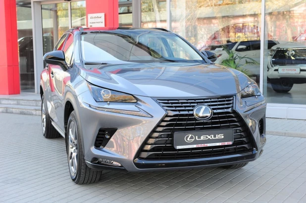  Lexus NX300 из Японии продают за 4,3 млн рублей