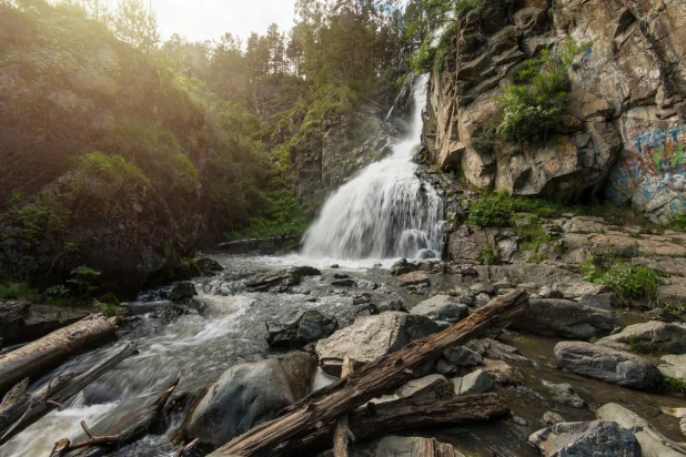 Камышлинский водопад, Горный Алтай.