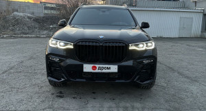 BMW X7 в лучах закатного солнца продают за 12,3 млн рублей в Барнауле