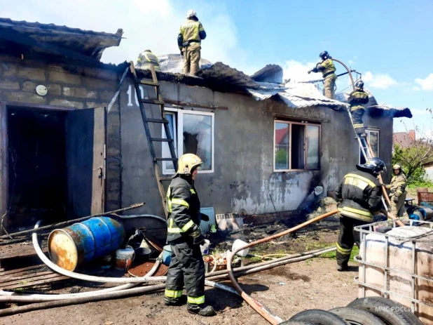 Пожар в частном доме в поселке Казенная Заимка