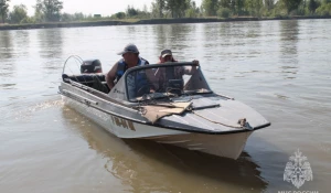 Специалисты подготавливают барнаульские водоемы к началу купального сезона. МЧС. 