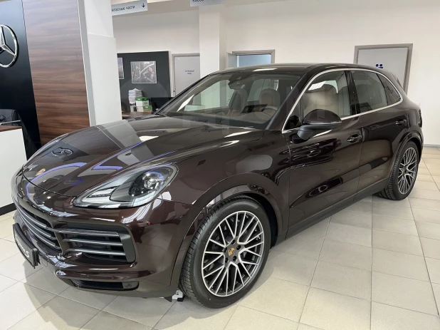  Porsche Cayenne продают за 14 млн рублей в Барнауле