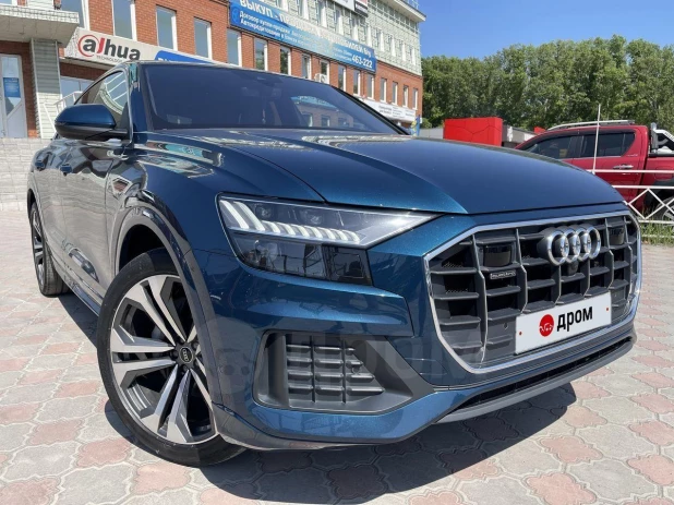 Audi Q8 2021 года выпуска продают за 11 млн рублей в Барнауле.