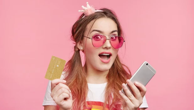 Банк Акцепт предлагает просто кредит под 4,5%.