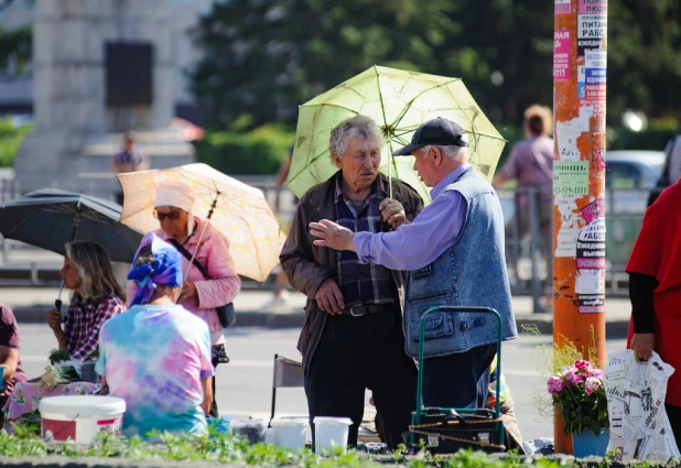 Площадь Спартака. Лето