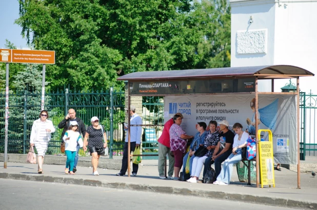 Площадь Спартака. Лето