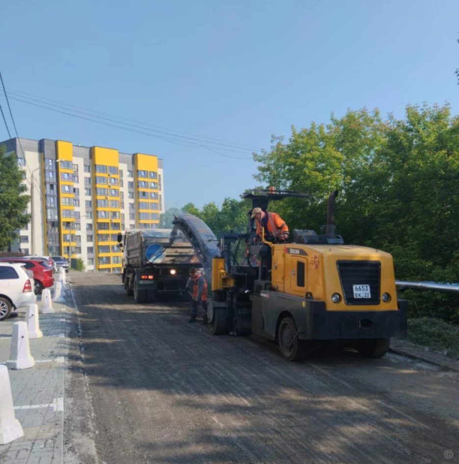 Пять дорог готовят к асфальтированию в Барнауле