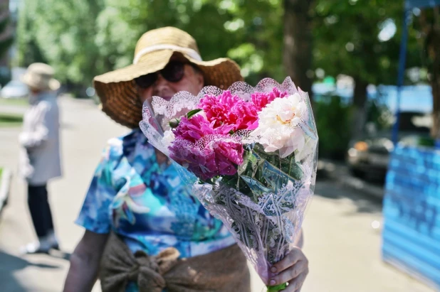 Продажа пионов в Барнауле.