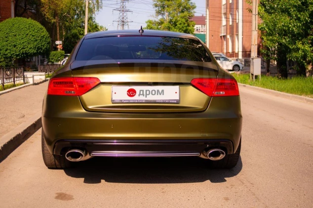 Audi S5 в золотом цвете 2014 года выпуска продают за 2,8 млн рублей в Барнауле