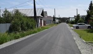 Ремонт дорог в пригороде Индустриального района Барнаула.