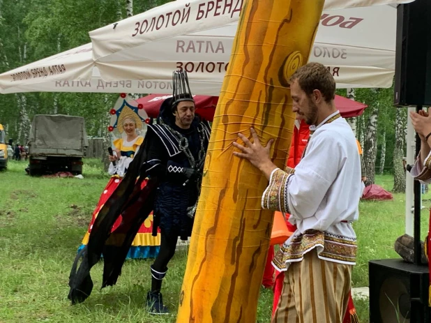 Литературный фестиваль Роберта Рождественского в Косихе.