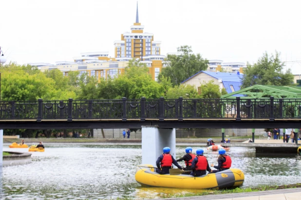 День молодежи в Изумрудном парке.