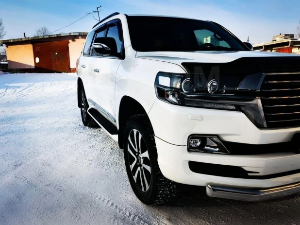 Toyota Land Cruiser 2017 года