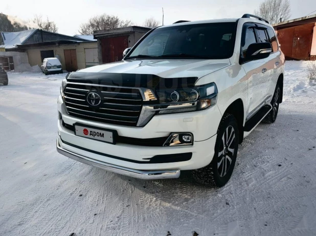 Toyota Land Cruiser 2017 года