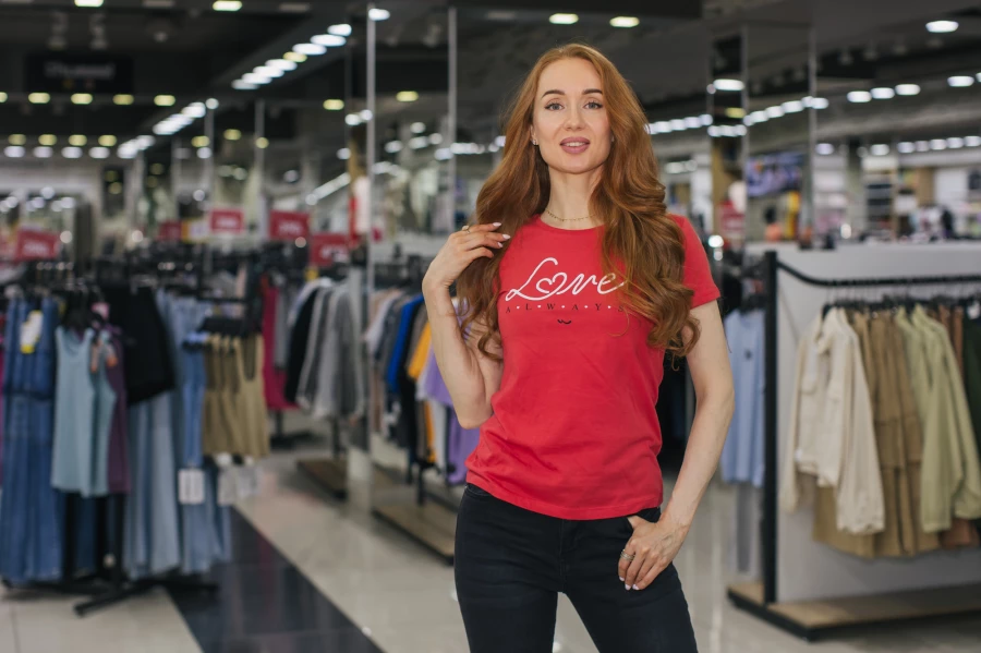 В Барнауле распродают коллекции популярного бренда.

