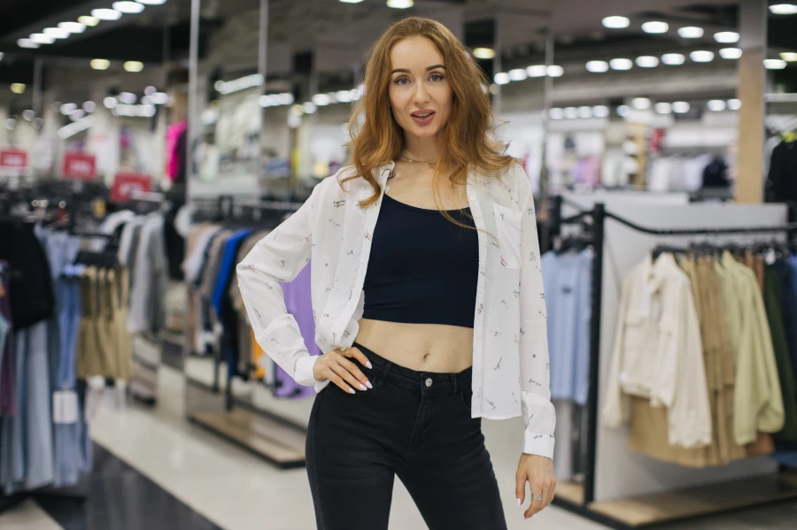 В Барнауле распродают коллекции популярного бренда.

