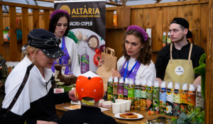 Алтайские продукты на "Дне сибирского поля". Июнь 2023 года. 