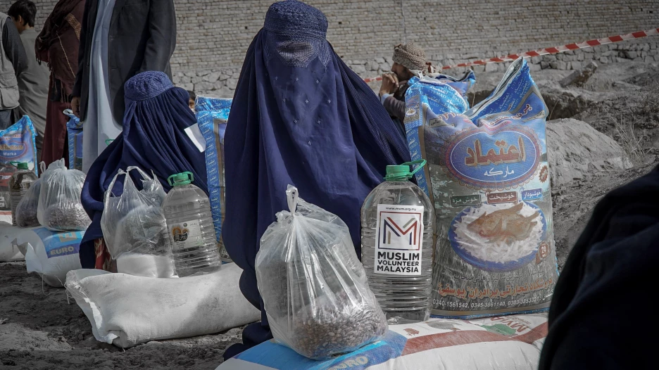 Бурка, женщины в бурке, мусульманки.