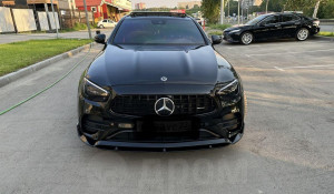 Элегантный Mercedes-Benz продают за 7,5 млн рублей в Барнауле.