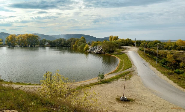 Плотина в Змеиногорске.