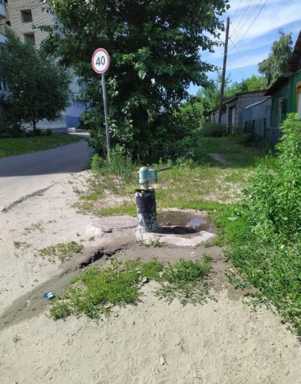 Водоразборная колонка в Барнауле.