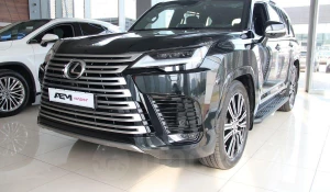 Lexus LX600 2023 года выпуска