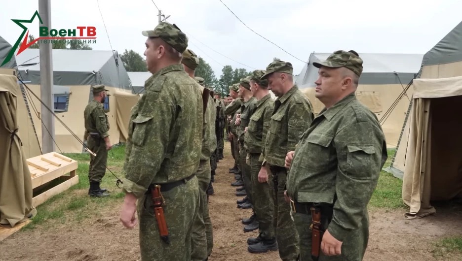 Бойцы ЧВК "Вагнер" обучают военнообязанных в Белоруссии.