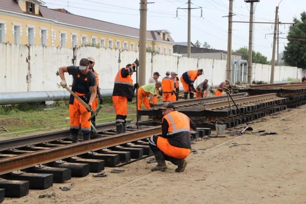 Рельсы для устройства на новом путепроводе