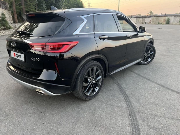 Infiniti QX50 2018 года выпуска