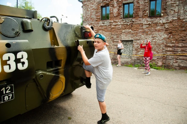 День ВДВ в Барнауле.